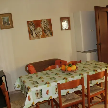 Casa Anna 7 Posti Letto 200 Mt Dalla Spiaggia * Gallipoli